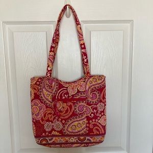 Vera Bradley Medium Handbag. Raspberry Fizz Paisley Print with Snap Closure